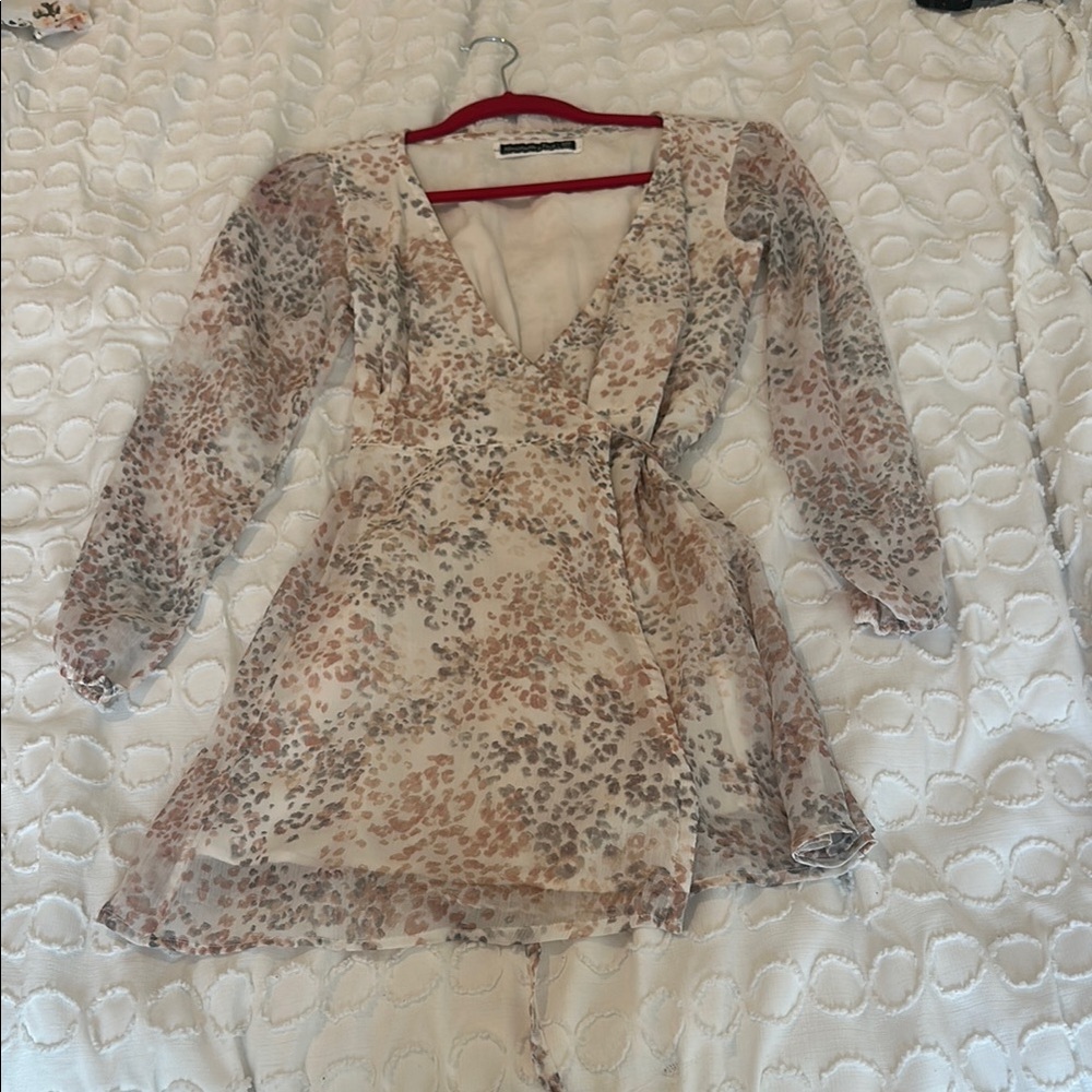 XS Petite Chic Abercrombie & Fitch Wrap Mini Dress